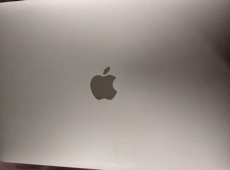 Macbook Air 13, 2020 год