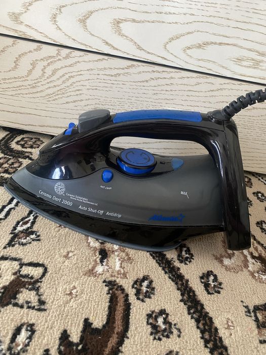 Утюг 2 продаю