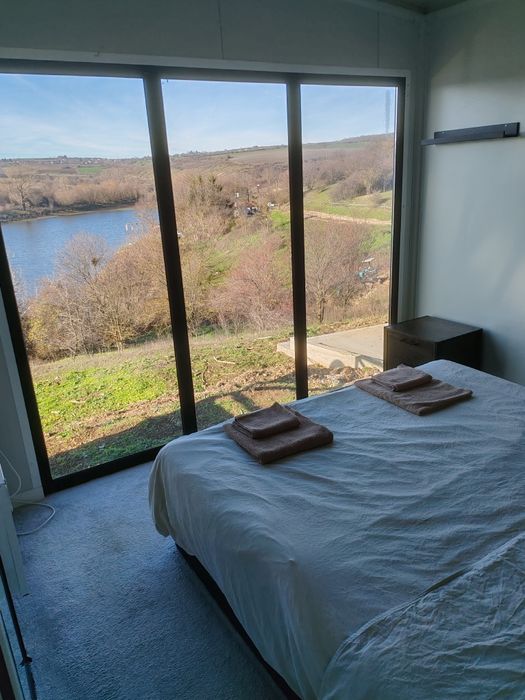 Къщи за гости на язовир