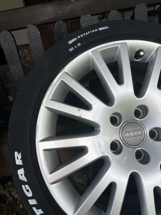 Vând jante Audi R17