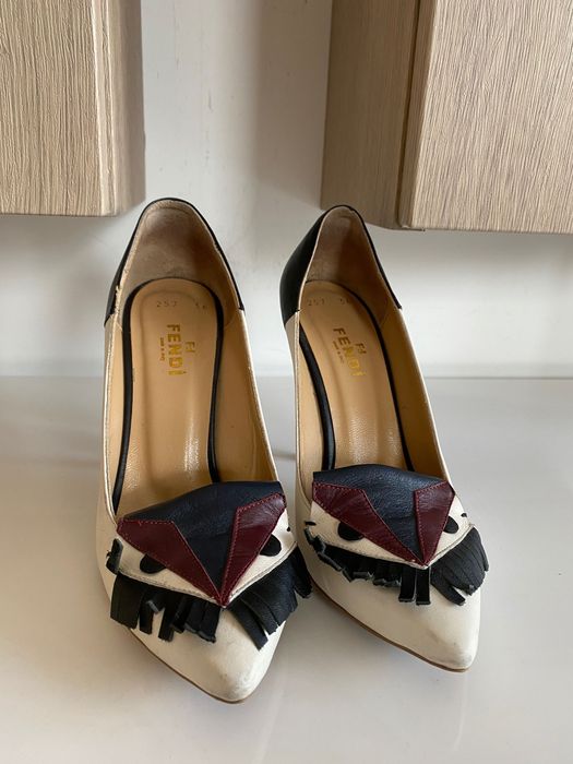 Сърахотни класически обувки на ток Fendi, размер 36