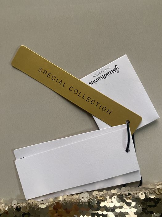 Top Stradivarius ,auriu marimea M