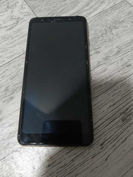 Samsung Galaxy A7 (2018) срочно