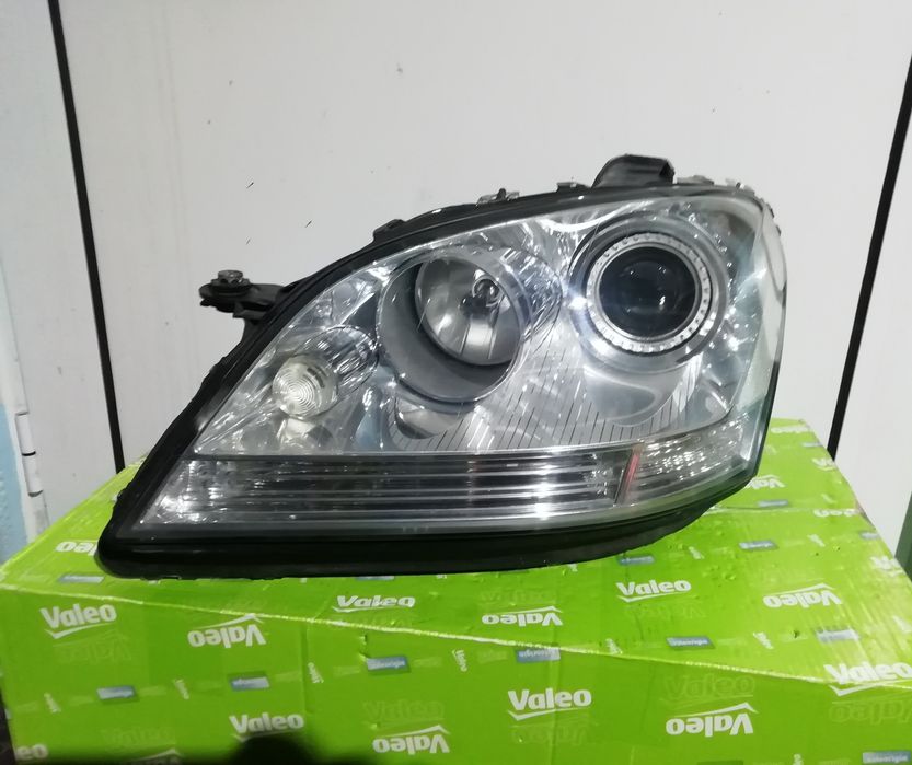 Фар фарове за Mercedes ML W164 / Мерцедес МЛ W164 Bi-Xenon AFS.