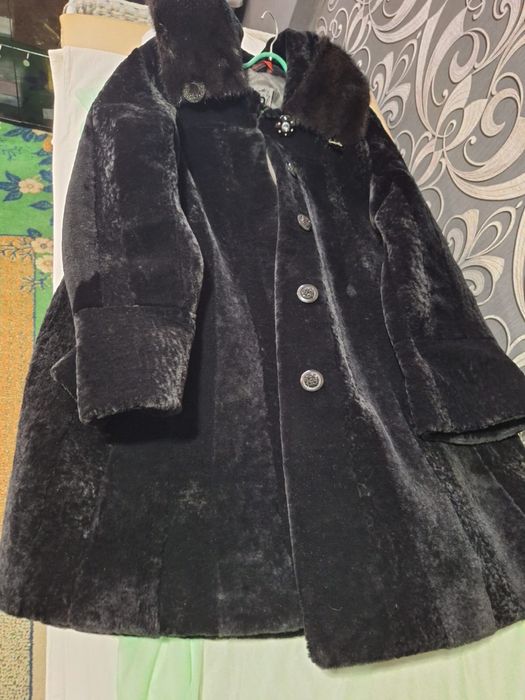 Продам шубу мутоновую