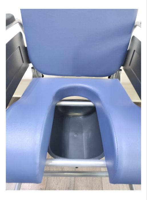 Продам кресло инвалидную коляску