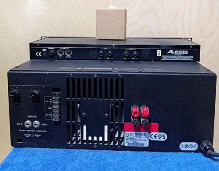 Американский усилитель мощности QSC. USA 1300