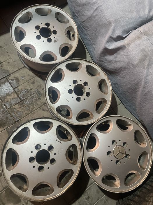 Продам диски от мерса на 15