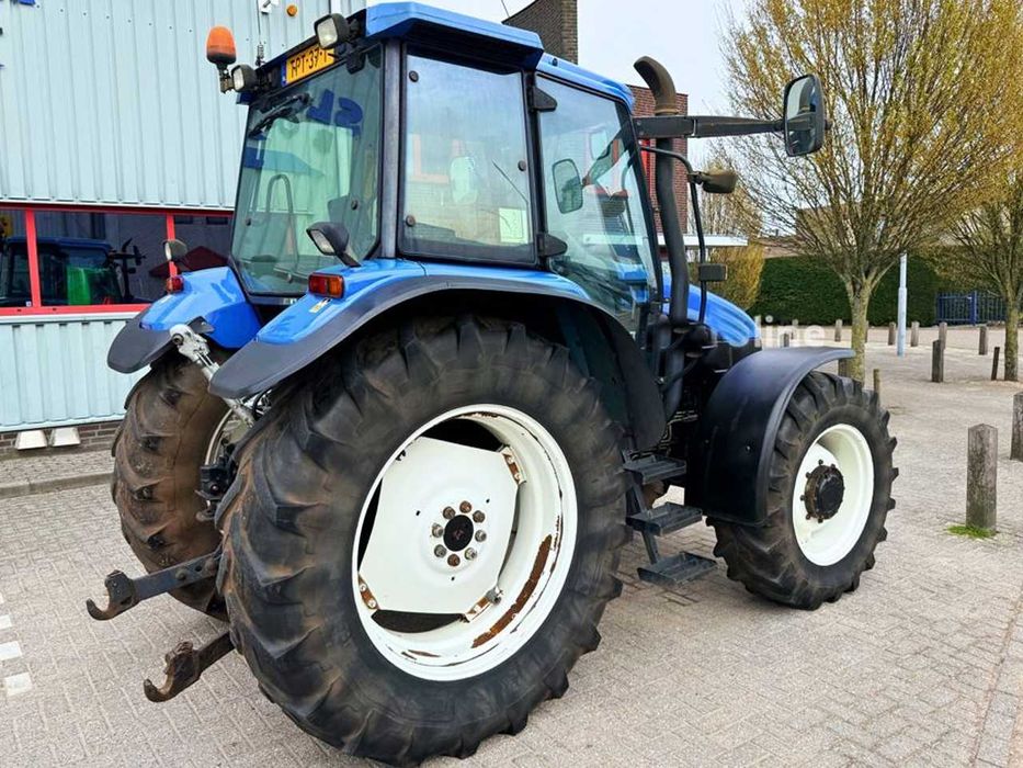 Трактор колесный New Holland TS90 4WD