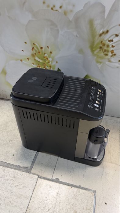 Кафеавтомат DeLonghi MAGNIFICA EVO