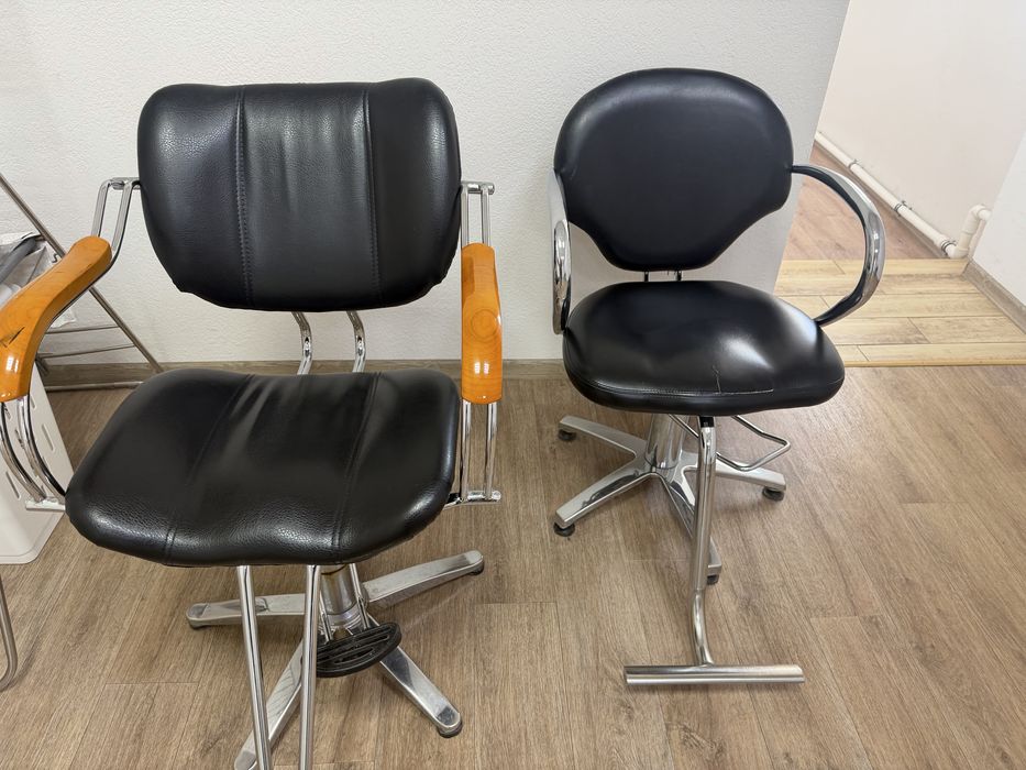 Продам парикмахерские кресла