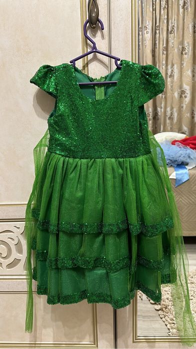 Продам платье для девочек