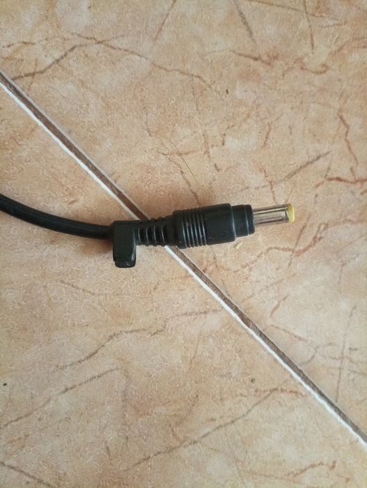 Зарядно за лаптоп