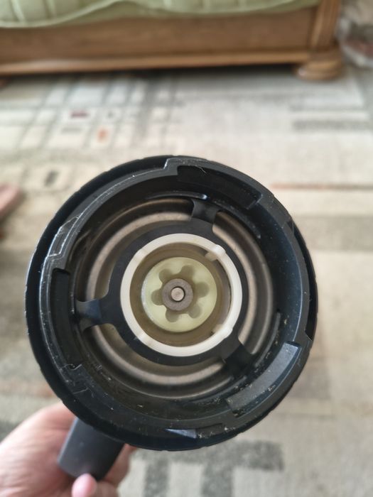 Блендер Bosch MMB 1007
Контролна лампа
Безстепе