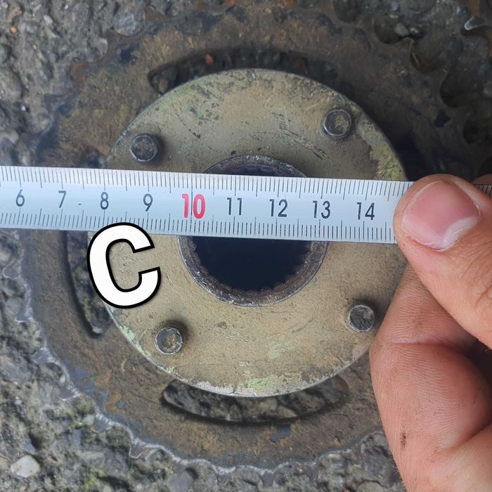 Un pinion Mare + 2 Pinioane Mici + 2 Lanțuri pt Atv 125cc 107cc 110cc