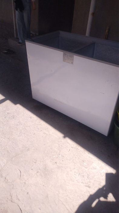 Морозильник большой