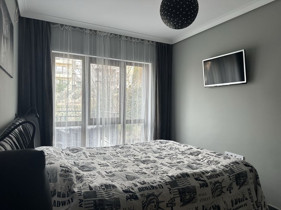 апартамент тристаин