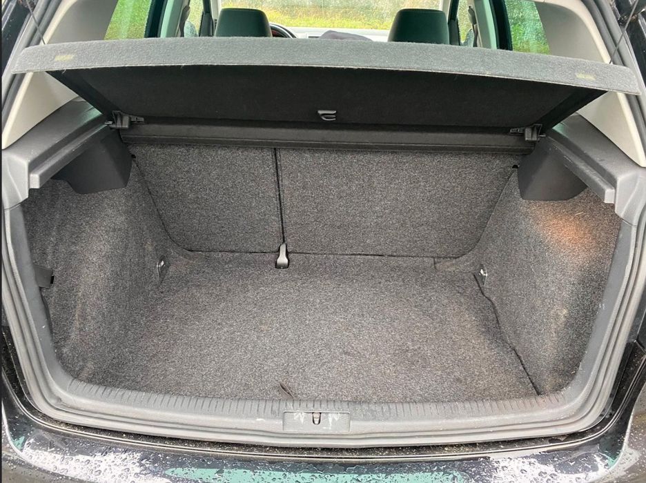 Продавам Голф 5 1.9 105 на ЧАСТИ, имам над 10 голфа (1.4/1.6/1.9 и 2.0