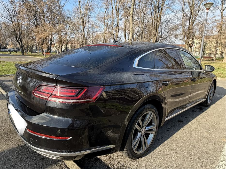 Vw arteon usor avariat