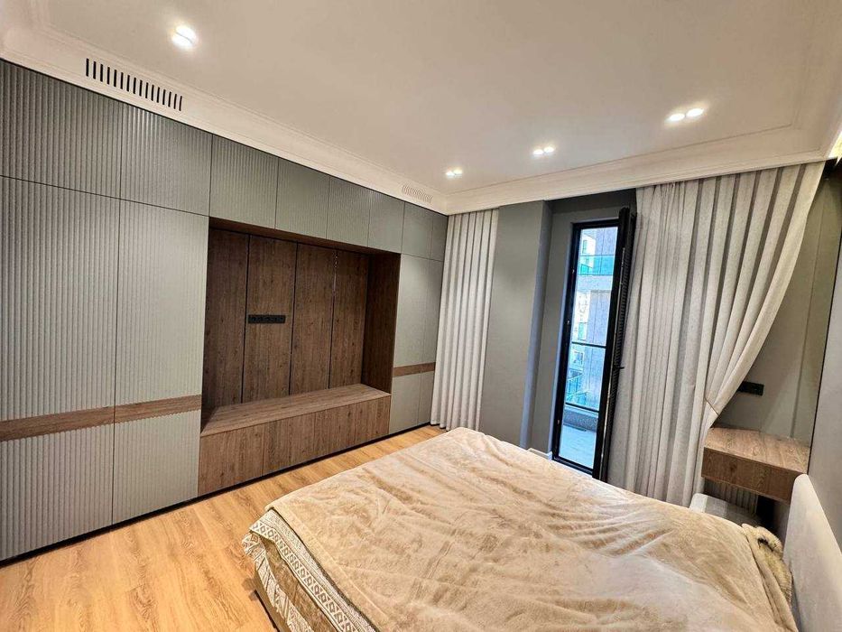 Сдаётся квартира в ЖК "Parkwood", на Мирабаде, ор-р:Госпитальный рынок