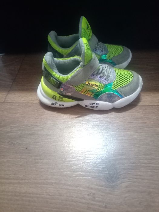 Обувь детская 28 размер