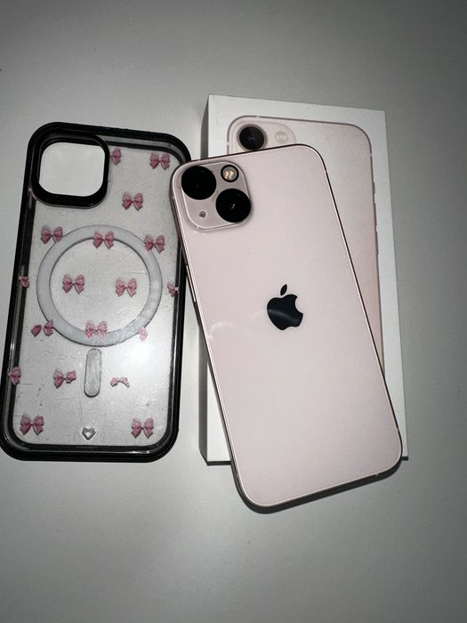 Vând iPhone 13, 128 GB, Roz, impecabil