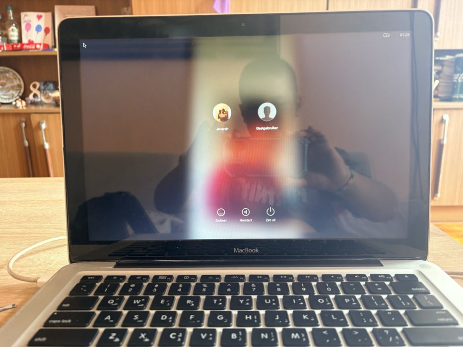 Macbook 2012 работещ