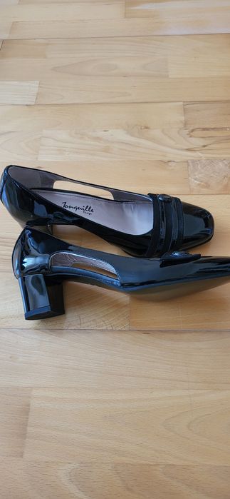 Pantofi noi, piele naturala