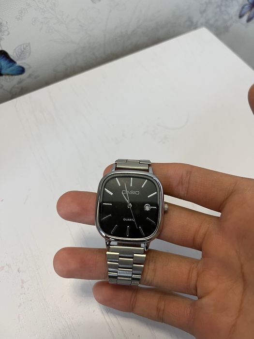 Кварцевые часы casio