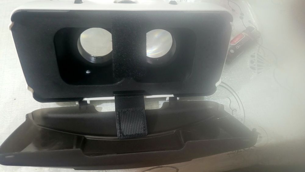 Продам  очки виртуальной реальности