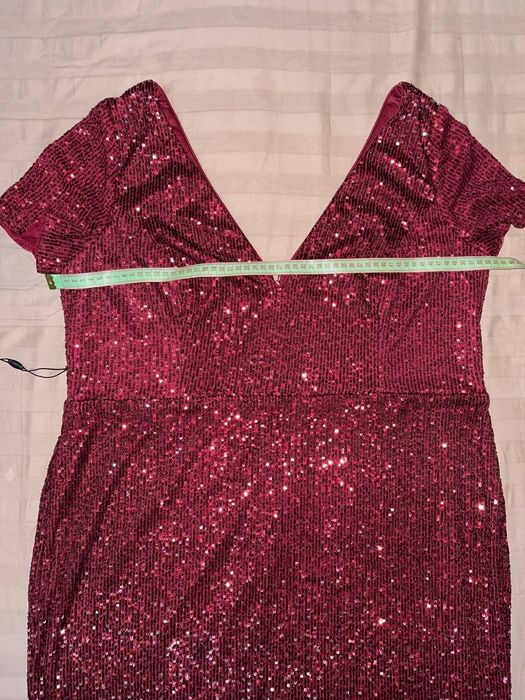 Платье женское нарядное.