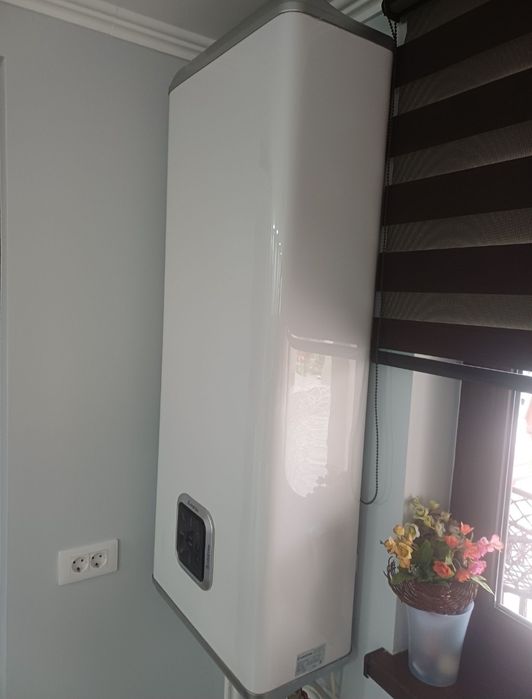 Vând boiler ariston 80 litri