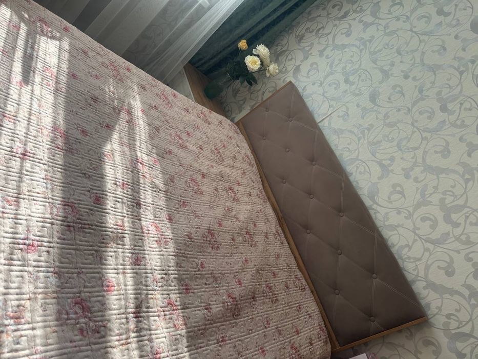 Продам двухспальную кровать