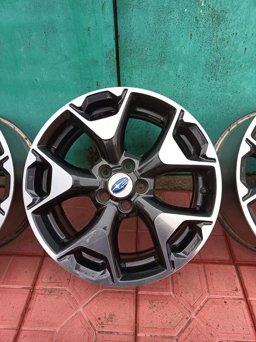 Продам оригинальные диски 4 штуки Subaru XV