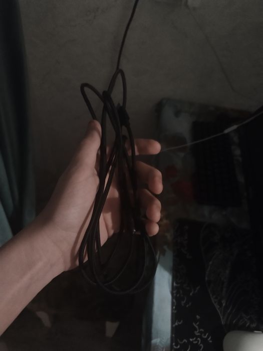 Продам клавиатуру