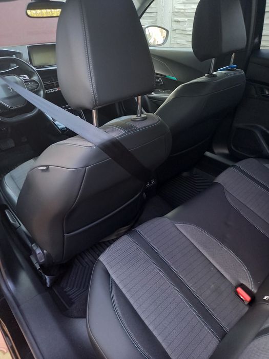 Peugeot 2008 2021 diesel, 16.500 € — imagine 4