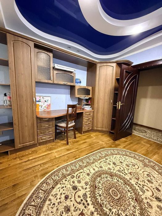 Продается 4 комнатная квартира ремонт Ц-2, Консерватория, Дархан