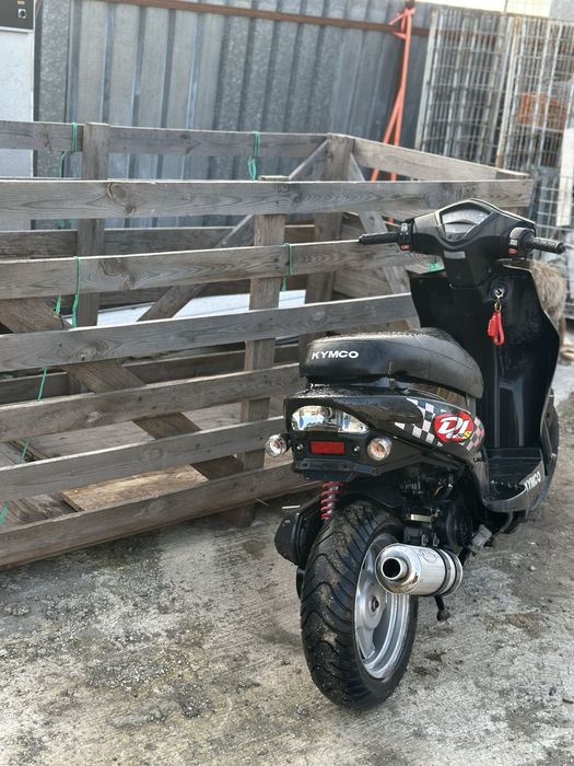 Скутер kymco dj50s
