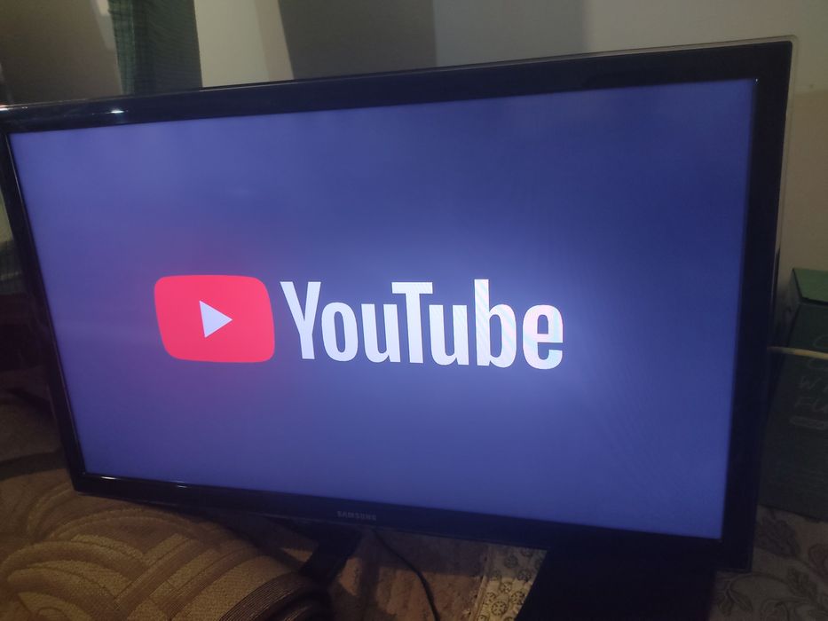 Телевизор Самсунг 102см