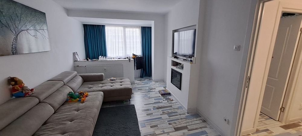 Vand Apartament 3 camere Piata Muncii