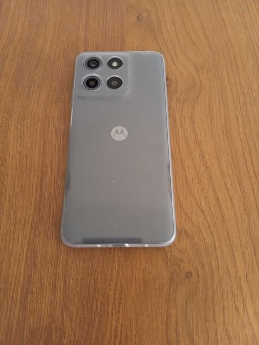 Vând telefon Motorola g15 power nou