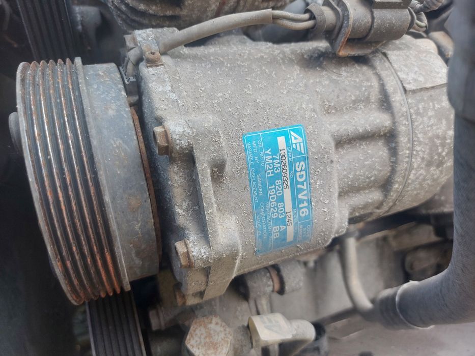 Компресор климатик Vw Seat ford2.8 vr6