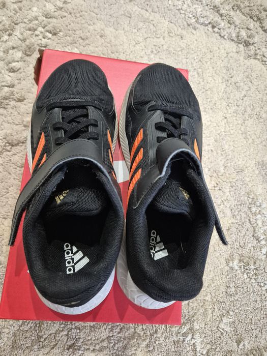 Pantofi sport Adidas