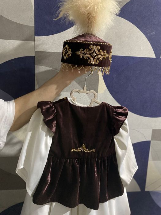 Кажекей с головным убором