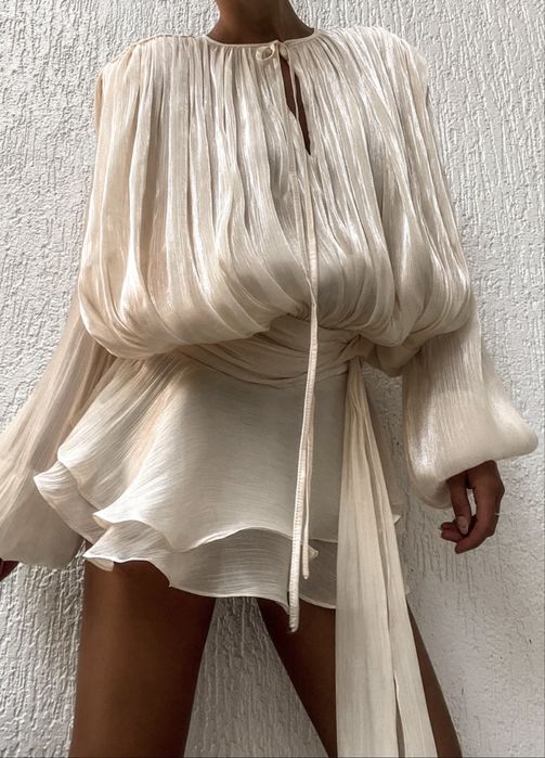 Рокля SHAILO в цвят шампанско