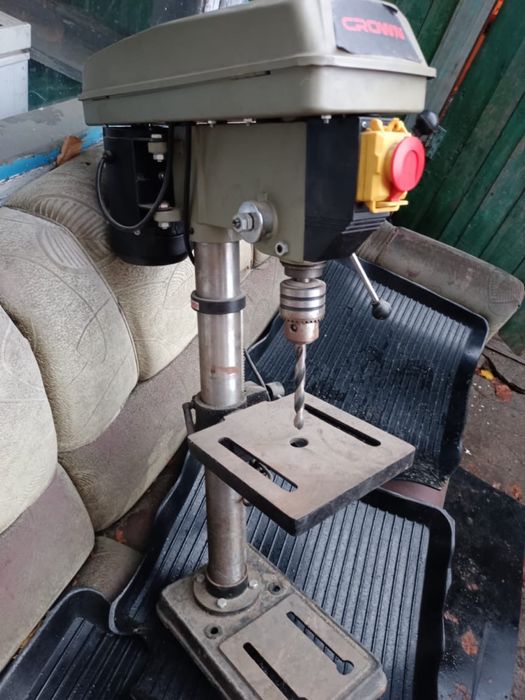 Продам вертикально сверильный станок
