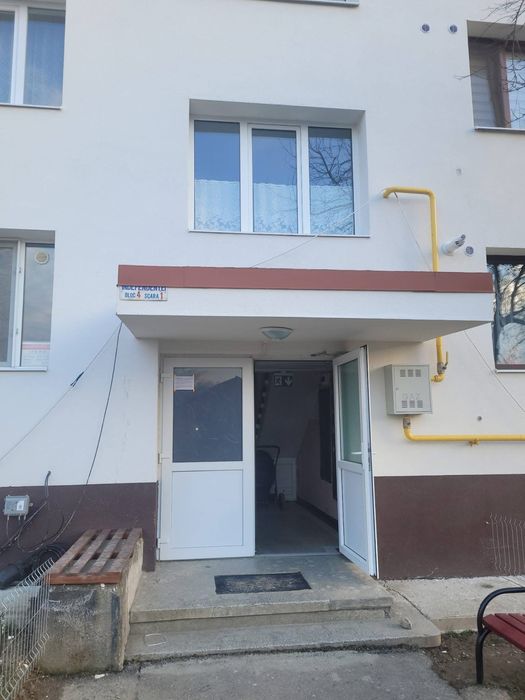 Apartament cu 2 camere, bloc renovat in 2025