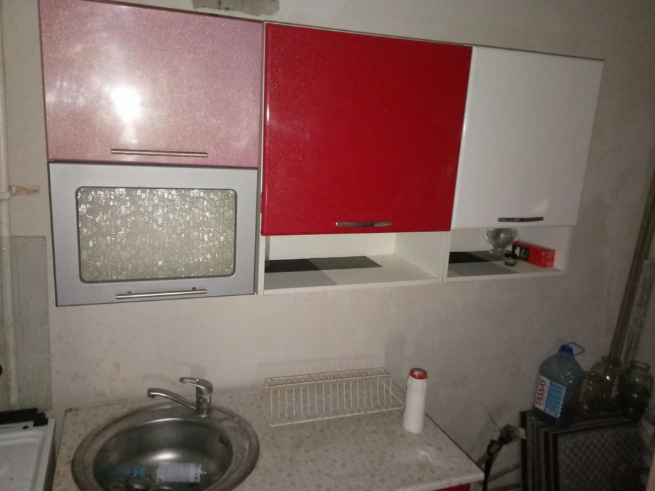 Кухонный гарнитур продам недорого