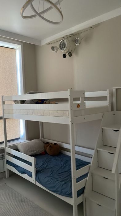 Продается двухярусная кровать