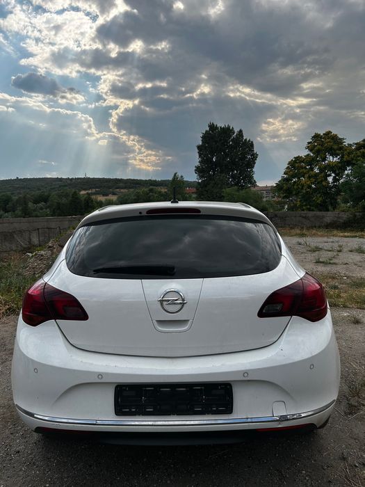Opel Astra J Lim. 1.7 diesel 110 hp 2012